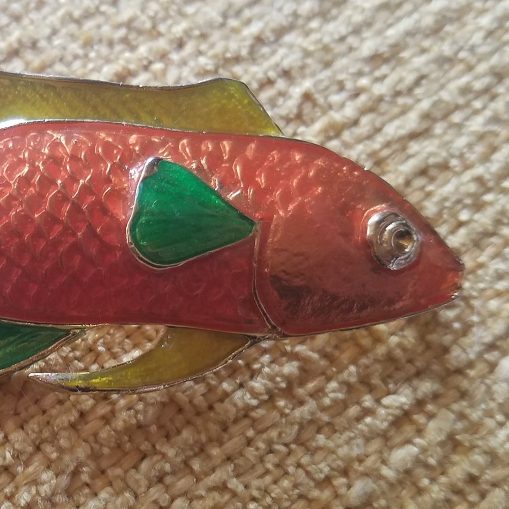 Koi fish goldfish pin brooch - Picture 2 of 6